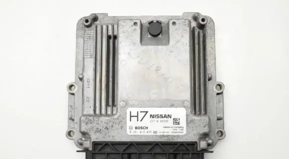 Nissan Qashqai Engine control unit/module 23710BB58E