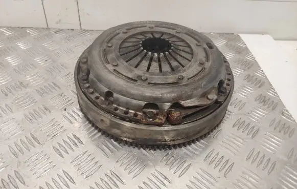 Ford Focus Clutch set kit AV617563CB 13971234 820001010