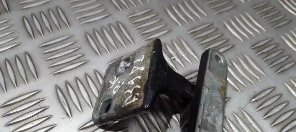 Mercedes-Benz Vaneo W414 Front door upper hinge
