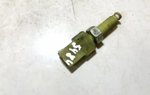 Audi A4 S4 B5 8D Brake pedal sensor switch 443945515
