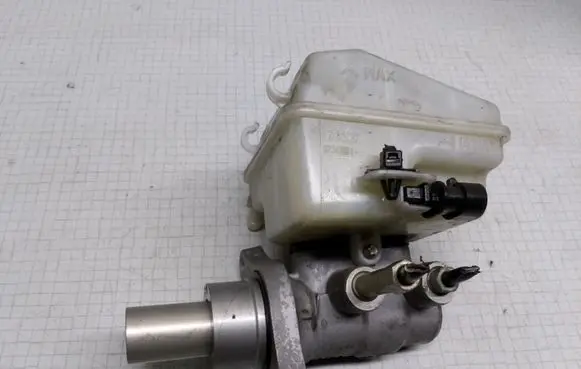 Opel Zafira B Master brake cylinder 32067271