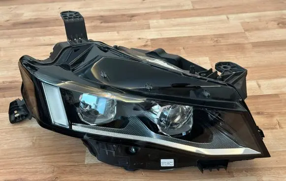 Peugeot 508 RXH Headlight/headlamp 9823144380