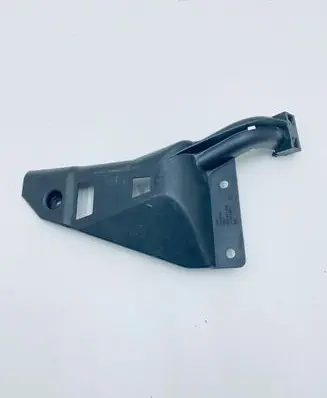 Audi A2 Other engine bay part 8Z0971824