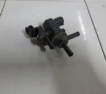 Toyota Avensis T250 Vacuum valve 9008091231