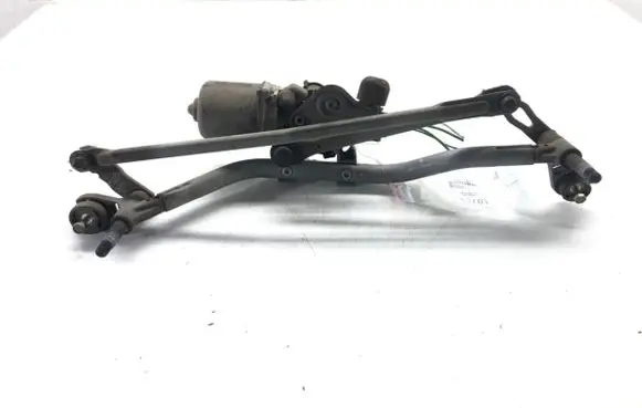 Front wiper linkage and motor
