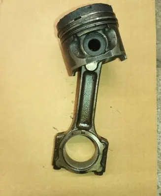 Renault Kangoo II Piston with connecting rod 