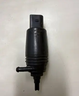 BMW 3 E46 Windscreen/windshield washer pump 8377612