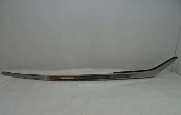 Citroen DS5 Front arch trim 9802824577