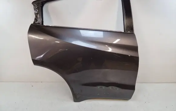 Honda HR-V Rear door