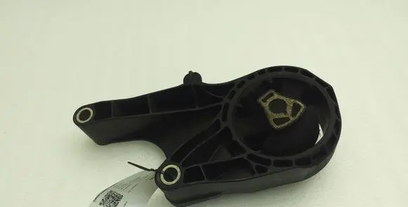 Chevrolet Cruze Engine mount bracket 13248600