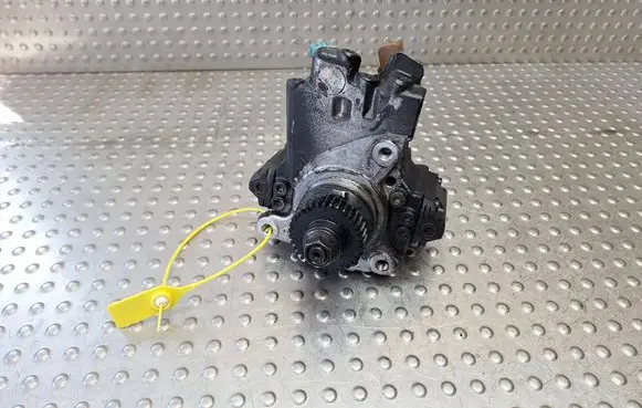 SsangYong Korando Fuel injection high pressure pump A6710700101
