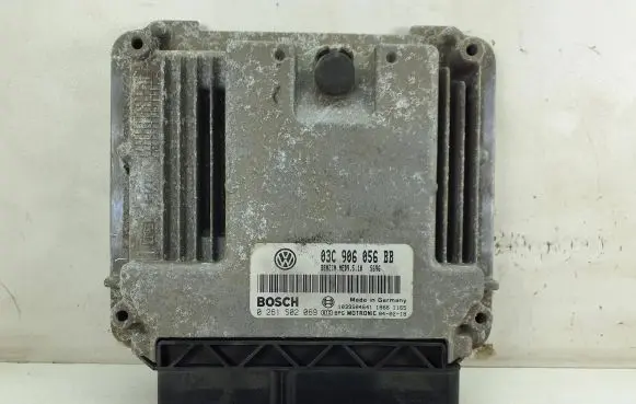 Volkswagen Touran I Engine control unit/module 03C906056BB 0261S02069 1039S04641