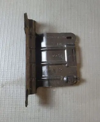 Peugeot 208 Other engine bay part 9823532880