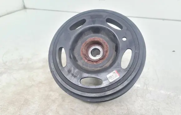 Opel Corsa E Crankshaft pulley 55574771