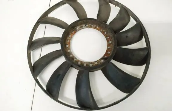 Volkswagen PASSAT B5 Fan impeller 058121301b