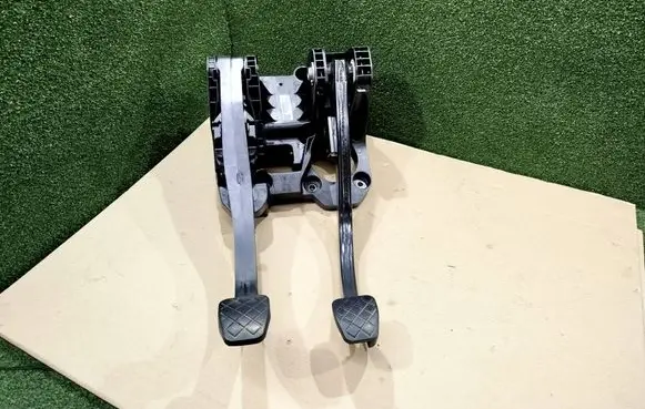 Volkswagen Crafter Pedal assembly 2N172103103S 2N172103103 1004495