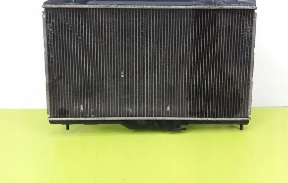 Toyota Avensis T220 Coolant radiator