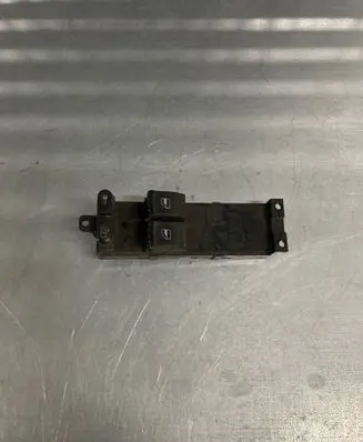 Volkswagen PASSAT B5 Electric window control switch 1J3959857B F005S00071