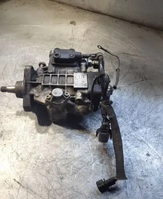 Audi A4 S4 B5 8D Fuel injection high pressure pump 0460404969