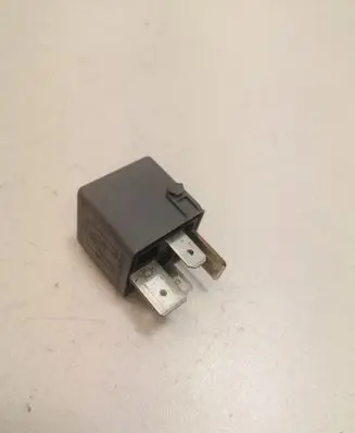 Mercedes-Benz SLK R171 Other relay A0025422619