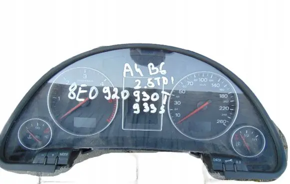Audi A4 S4 B6 8E 8H Speedometer (instrument cluster) 8E0920930T