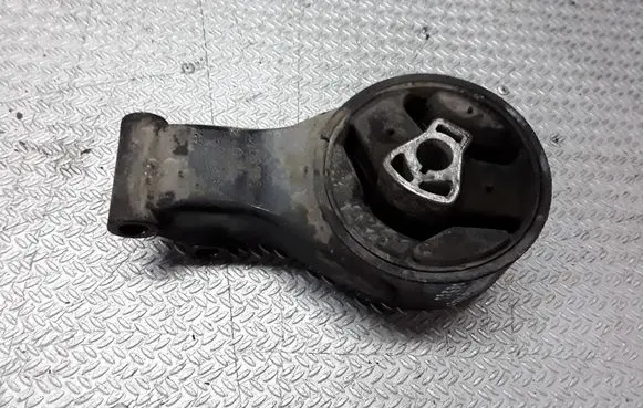 Chevrolet Cruze Gearbox mount V06360