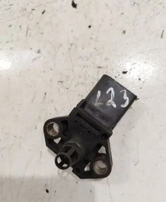 Volkswagen PASSAT B6 Air pressure sensor 038906051