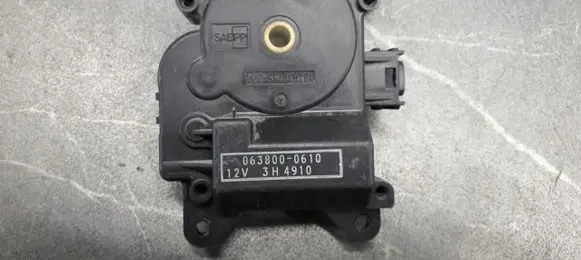 Lexus RX 330 - 350 - 400H A/C air flow flap actuator/motor 063800-0610