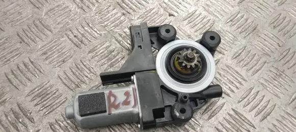 Volvo XC70 Front door window regulator motor 9070714102 9070714