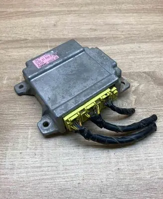 Mazda Premacy Airbag control unit/module C10057K30A 9L02A WithPlug