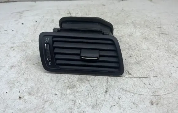 Volkswagen PASSAT B6 Dashboard side air vent grill/cover trim 3C1819702E