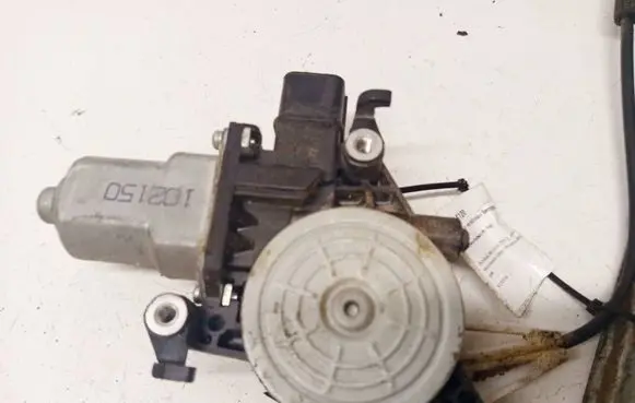 Subaru Outback Rear door window regulator motor 