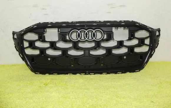 Audi Q8 Front grill 4M8853651BS 4M8853651CK 4M8853651BR