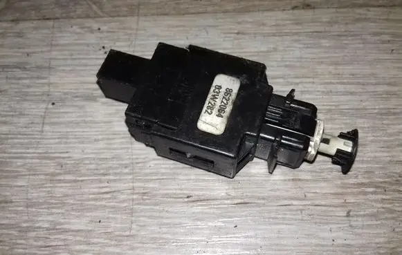 Volvo V70 Brake pedal sensor switch 8622064