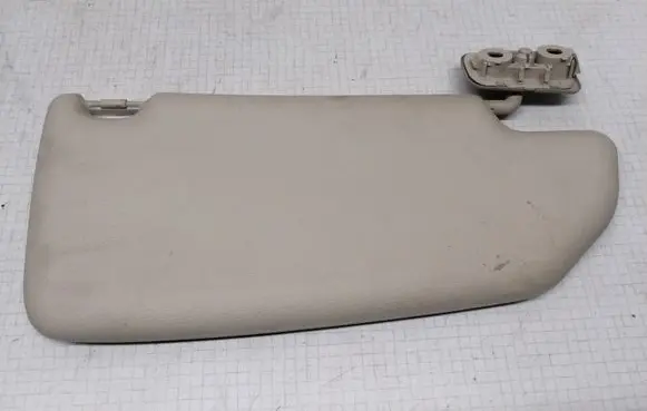 Volvo V70 Sun visor