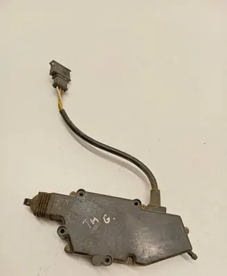 Volkswagen Transporter - Caravelle T4 Central locking motor 701959783B 403845
