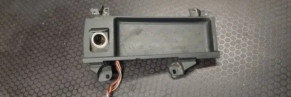 BMW 5 E39 12 V Socket (front) 8159694