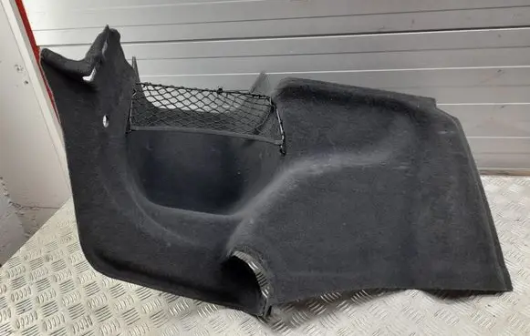 Audi A8 S8 D4 4H Trunk/boot lower side trim panel 4H0863880J