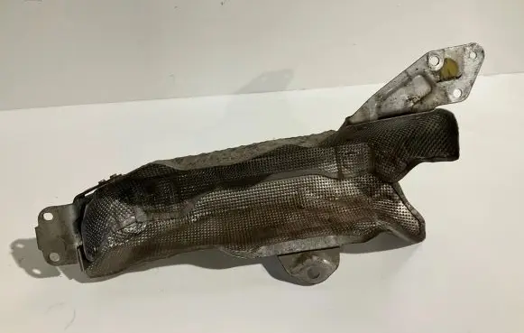 Mercedes-Benz E W212 Heat shield in engine bay A6420903141