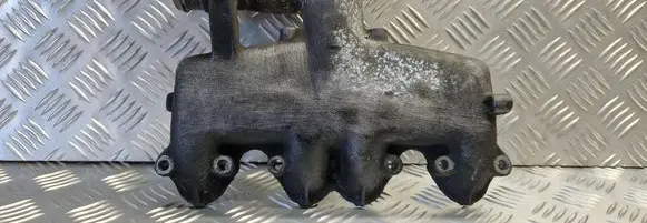 Volkswagen PASSAT B5 Intake manifold 028129713K
