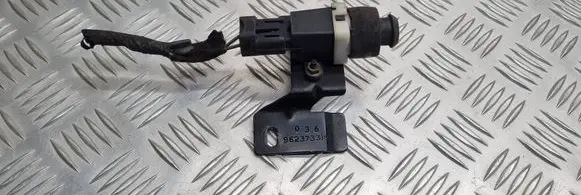 Peugeot 406 Fuel cut-off switch 1477226080 F028045N6 9623733180