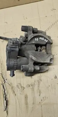 Subaru Outback (BS) Rear brake caliper