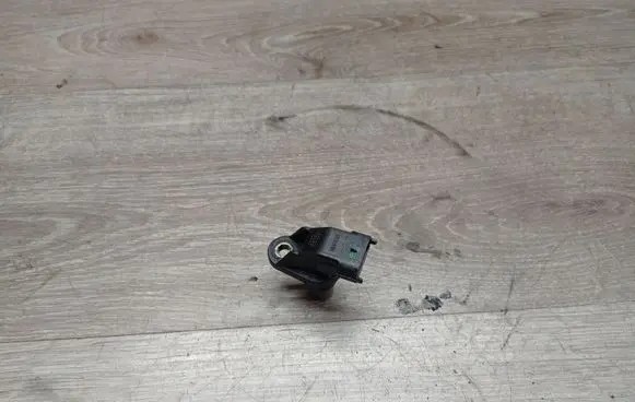 Volvo XC90 Camshaft position sensor 0232103033 8631533