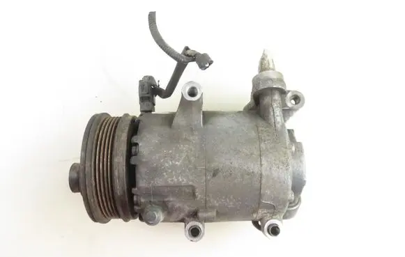 Ford Focus Air conditioning (A/C) compressor (pump) 3M5H19D629AF