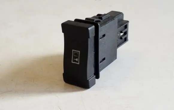 Iveco Daily 5th gen Central locking switch button 5801450325
