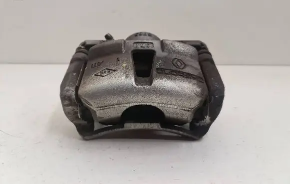 Renault Captur II Front brake caliper
