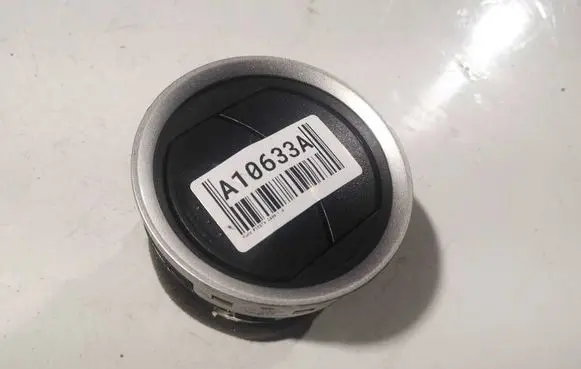 Ford Fiesta Dash center air vent grill