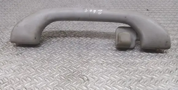 Mitsubishi Pajero Rear interior roof grab handle