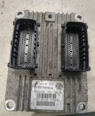 Citroen C4 I Picasso Engine control unit/module 6160109808 5SF3M1D032 51798649