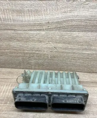 Opel Zafira A Fan control module 24462346 15408375